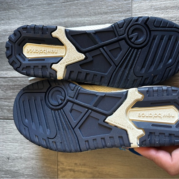 New Balance 550 Girl Sneakers - Picture 6 of 7